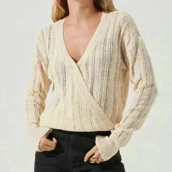 ASTR the Label Wrap Front Pointelle Sweater in Cream in Size Large NWT - Picture 1 of 9